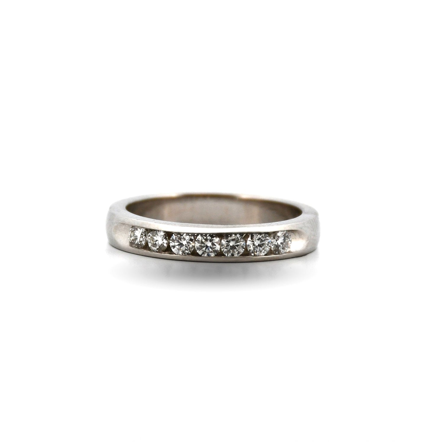 Platinum Ideal Cut Round Diamond Band