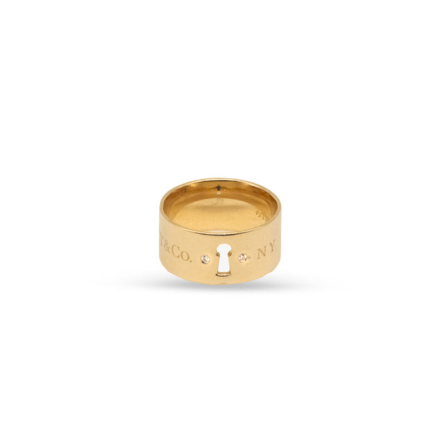 18Y Tiffany & Co. Keyhole Diamond Ring