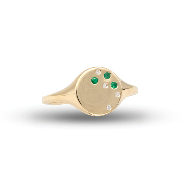 14Y Diamond & Emerald Flush Set Ring