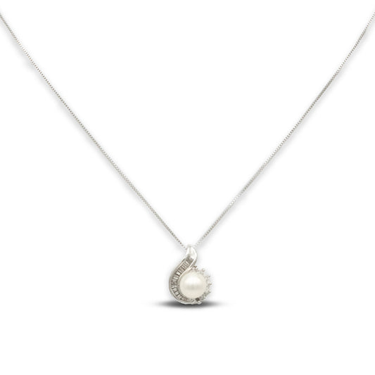 14W Akoya Pearl & Diamond Necklace