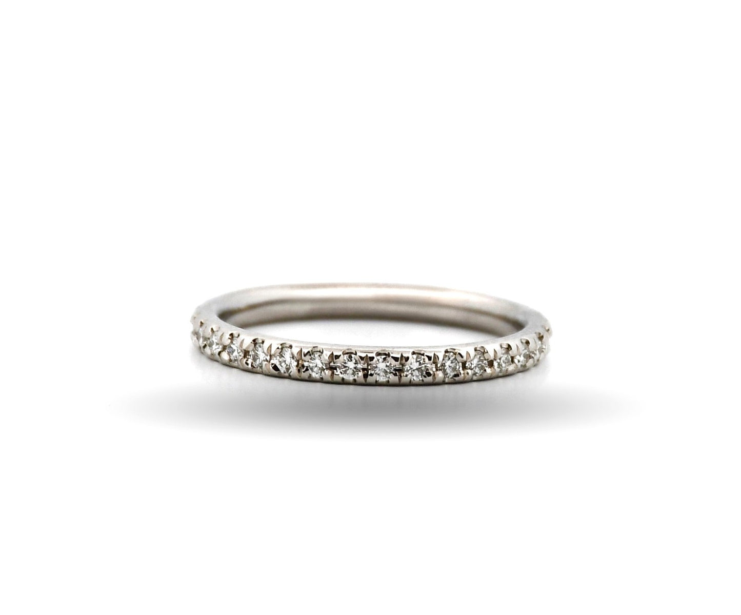 Platinum Diamond Fishtail Band