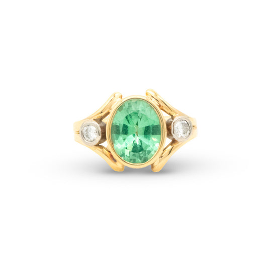 18Y Aquamarine & Diamond Ring